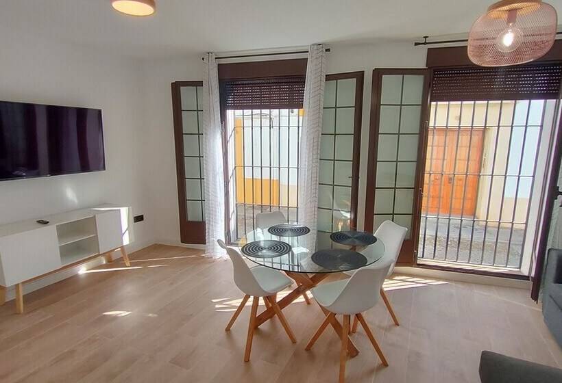 هتل Mira San Basilio