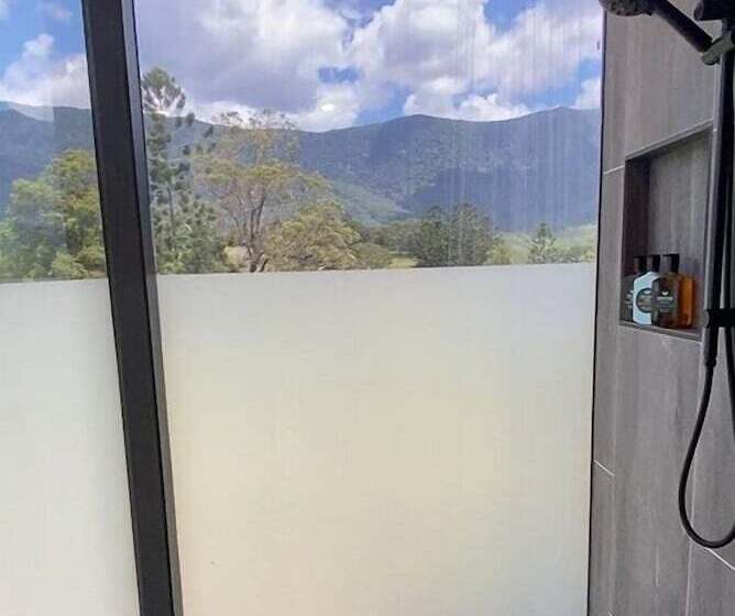 Сельский отель Avion Retreat