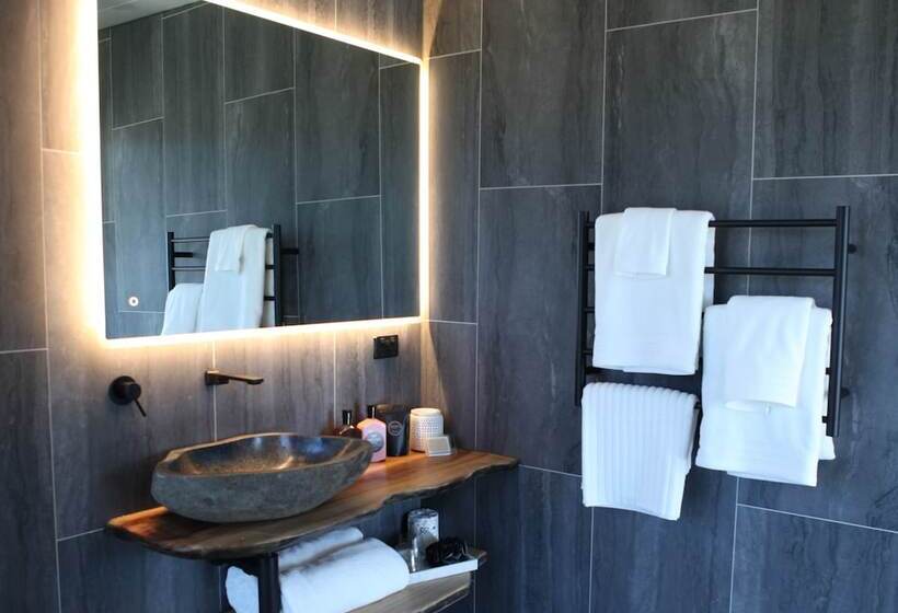 Сельский отель Avion Retreat