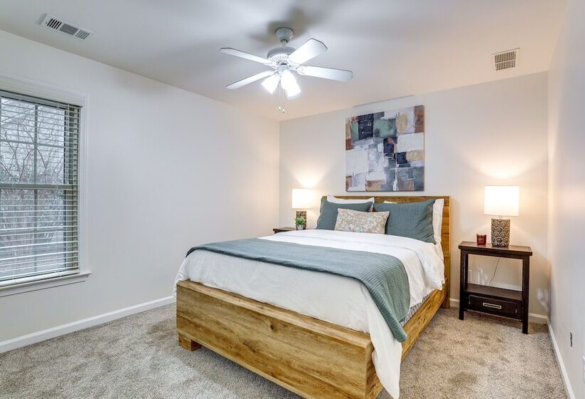 Modern Stone Mountain Home W/ Spacious Deck, Grill