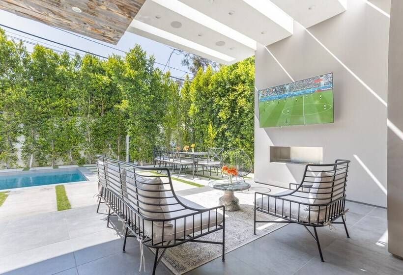North Vista By Avantstay Stylish Villa In Weho, Walk To Melrose, Pool+hot Tub