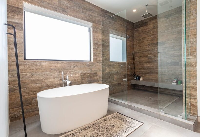 North Vista By Avantstay Stylish Villa In Weho, Walk To Melrose, Pool+hot Tub