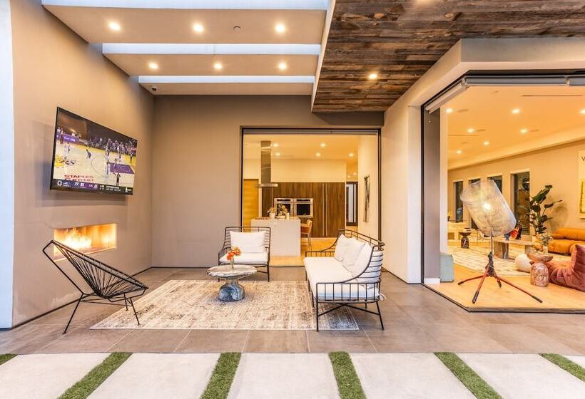 North Vista By Avantstay Stylish Villa In Weho, Walk To Melrose, Pool+hot Tub