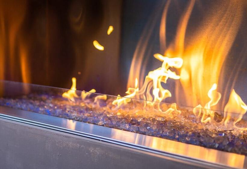 North Vista By Avantstay Stylish Villa In Weho, Walk To Melrose, Pool+hot Tub