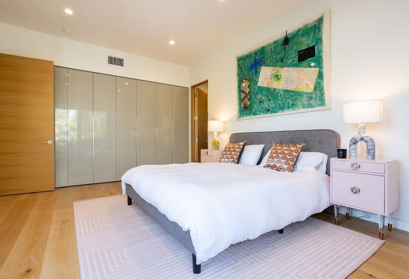 North Vista By Avantstay Stylish Villa In Weho, Walk To Melrose, Pool+hot Tub