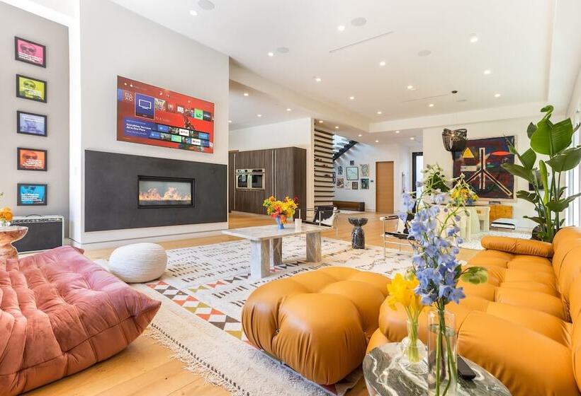 North Vista By Avantstay Stylish Villa In Weho, Walk To Melrose, Pool+hot Tub