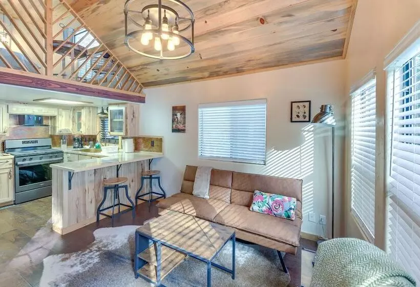 Cozy & Restful Cabin, Steps To Lake Almanor