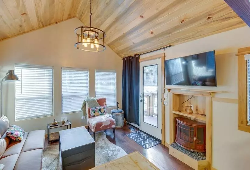 Cozy & Restful Cabin, Steps To Lake Almanor