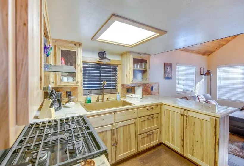 Cozy & Restful Cabin, Steps To Lake Almanor