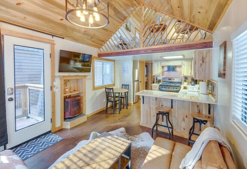 Cozy & Restful Cabin, Steps To Lake Almanor