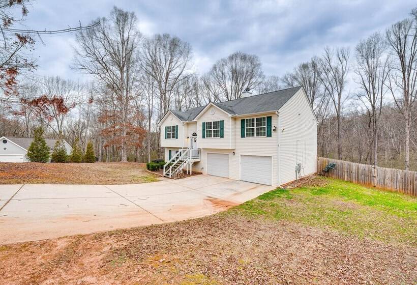 Peaceful Monroe Home W/ Private Pool, Pet Friendly