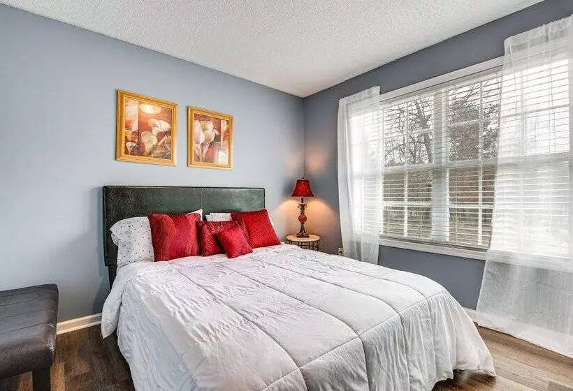 Peaceful Monroe Home W/ Private Pool, Pet Friendly