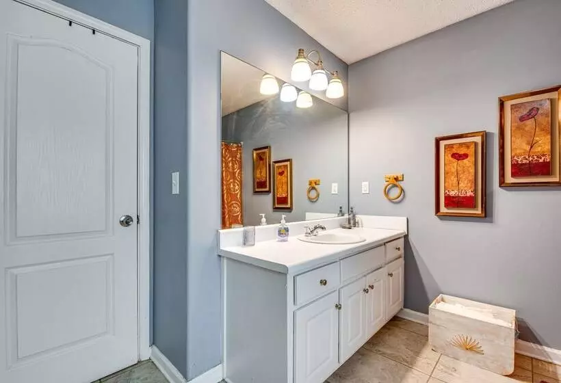 Peaceful Monroe Home W/ Private Pool, Pet Friendly