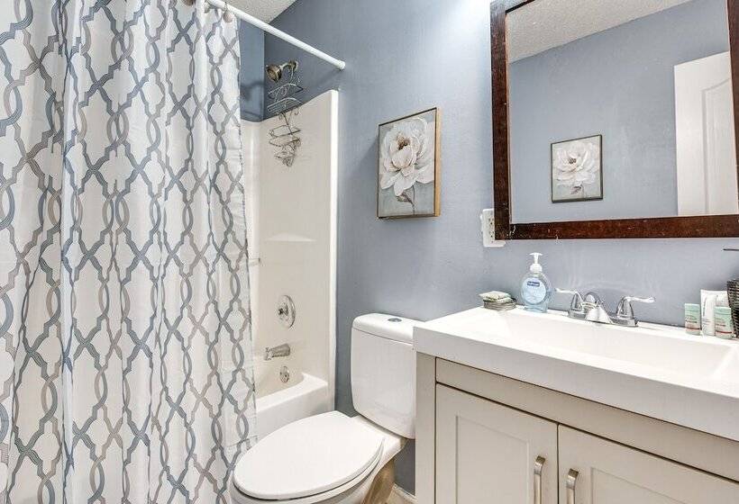 Peaceful Monroe Home W/ Private Pool, Pet Friendly