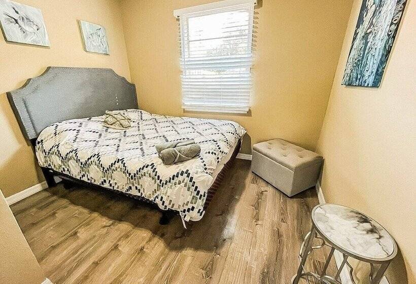 پانسیون Cerca A Busch  Gardens