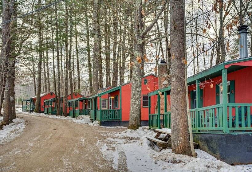 Pet Friendly Laconia Cabin W/ Fireplace + Deck!