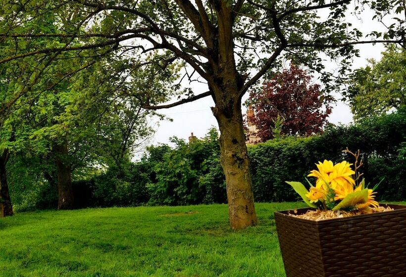 레지던스 Deluxe 2 Bed Versace Hottub Skytv