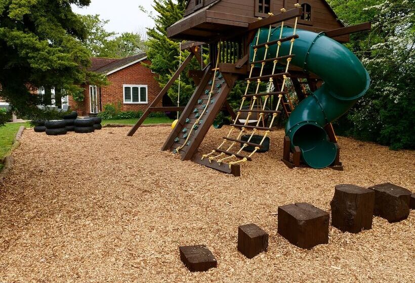 Резиденция Deluxe 2 Bed Versace Hottub Skytv