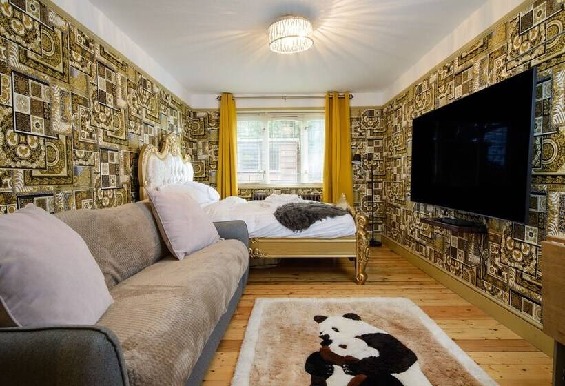 레지던스 Deluxe 2 Bed Versace Hottub Skytv