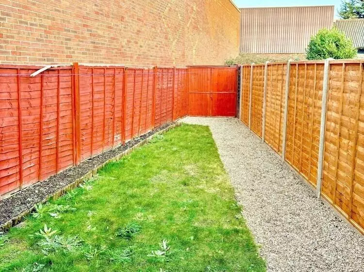 レジデンス Stunning 3 Bed House In The Heartreading