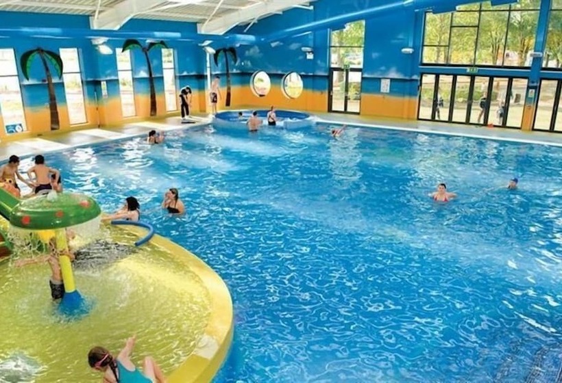 אתר נופש Bird Lake Pastures 2 Bedrooms 2 Baths