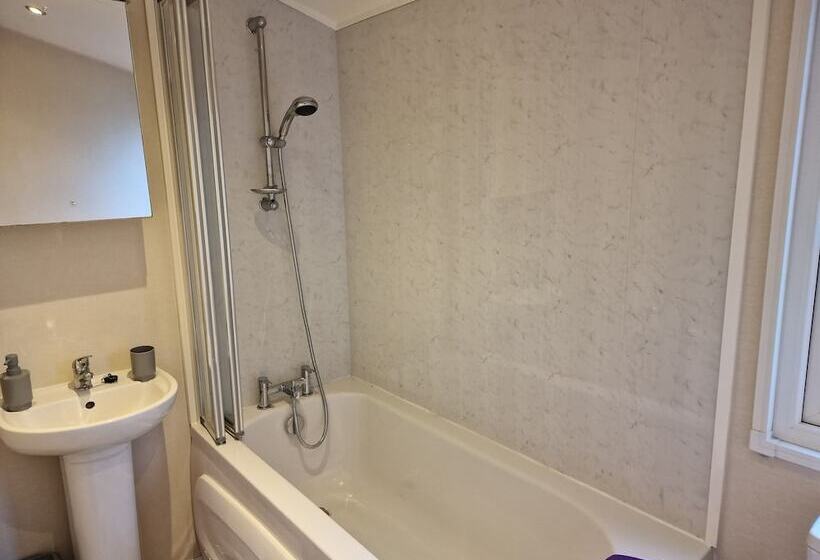 منتجع Bird Lake Pastures 2 Bedrooms 2 Baths