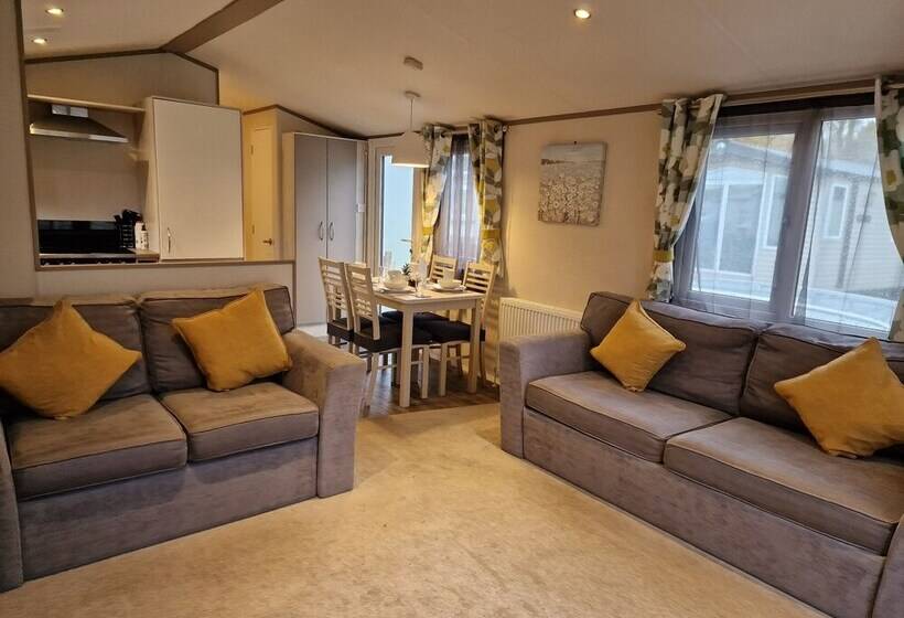 منتجع Bird Lake Pastures 2 Bedrooms 2 Baths