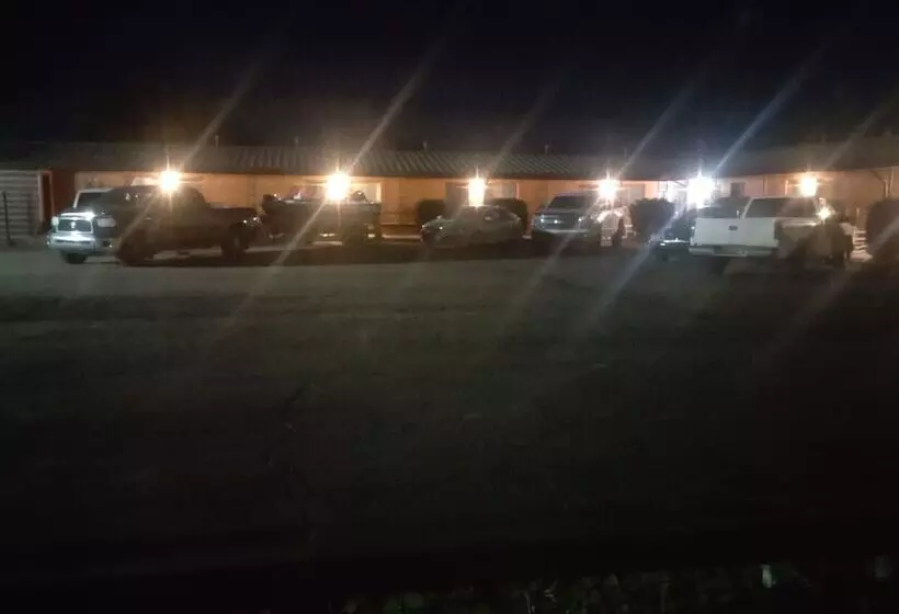 The Yucca Motel And Cabins