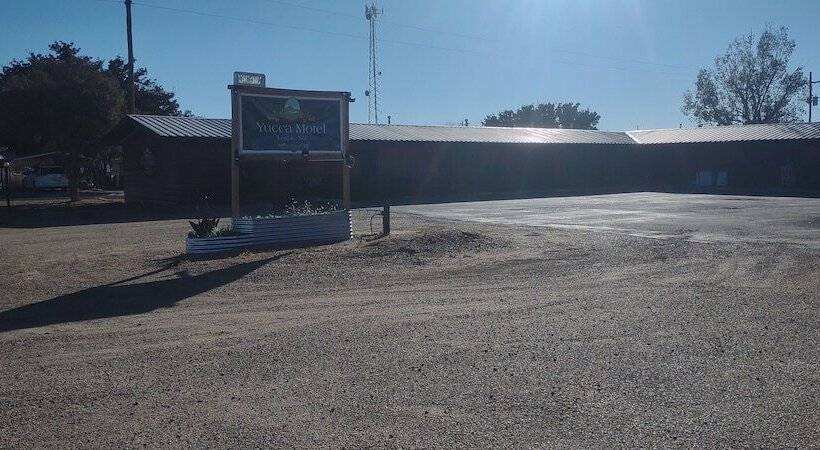 The Yucca Motel And Cabins