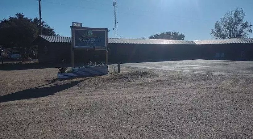 The Yucca Motel And Cabins