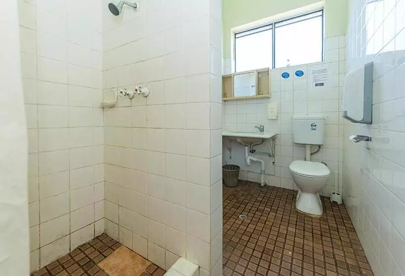 هاستل Victoria Park Lodge