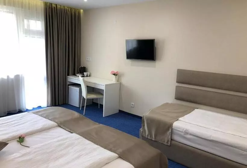 Family Hotel Avenue