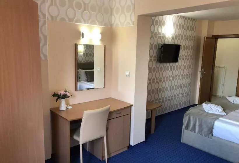 Family Hotel Avenue