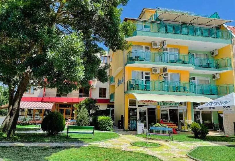 Family Hotel Avenue