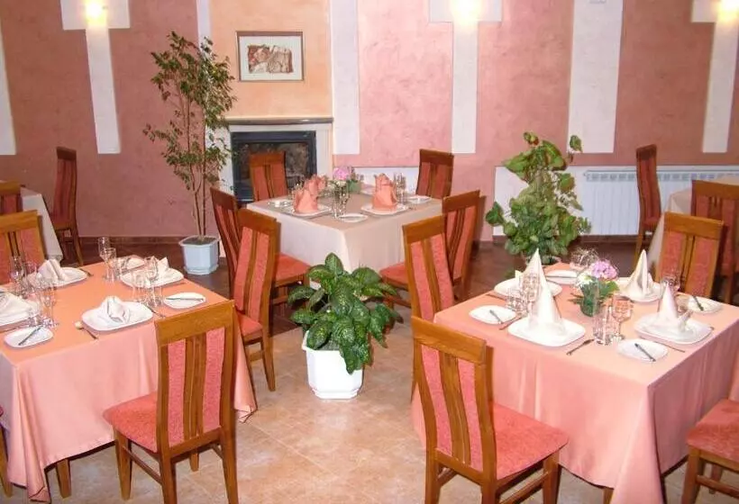 Family Hotel Gabrovo