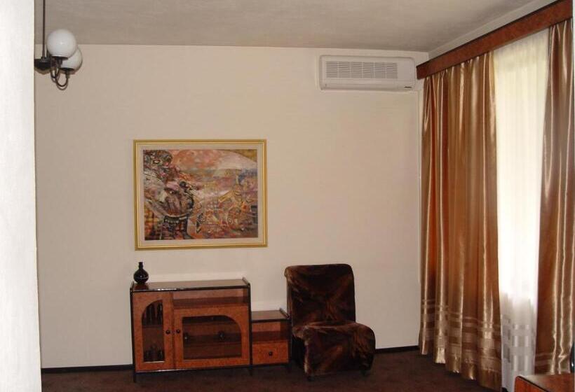 Family Hotel Gabrovo