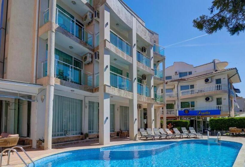 Family Hotel Jupiter