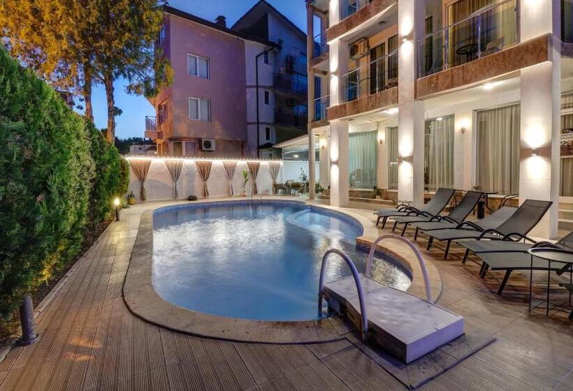 Family Hotel Jupiter