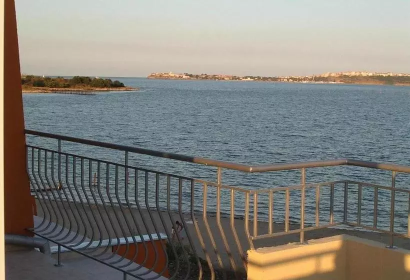Family Hotel Littoral