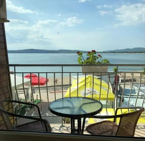 Family Hotel Littoral