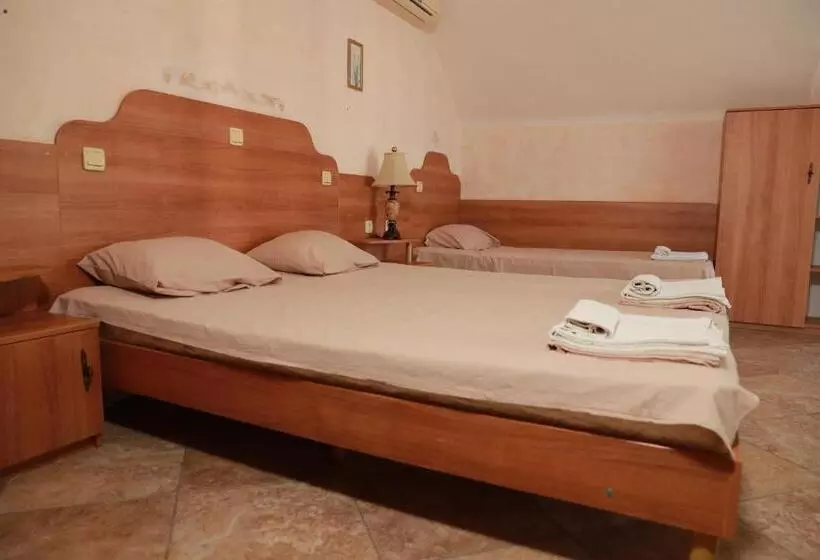 Family Hotel Tropicana