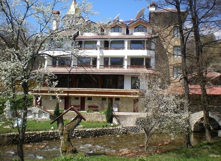 Отель Paradise Place