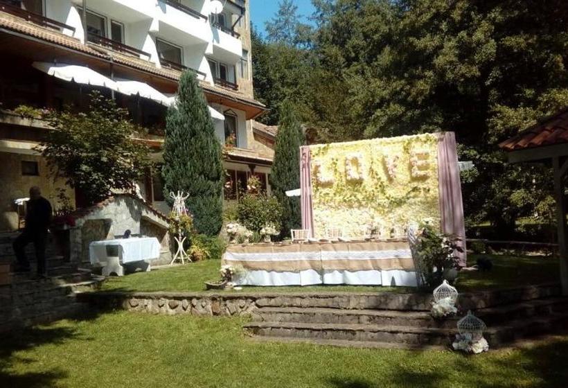 Отель Paradise Place