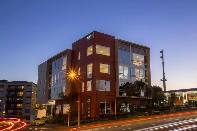 ホテル Quest Henderson Serviced Apartments