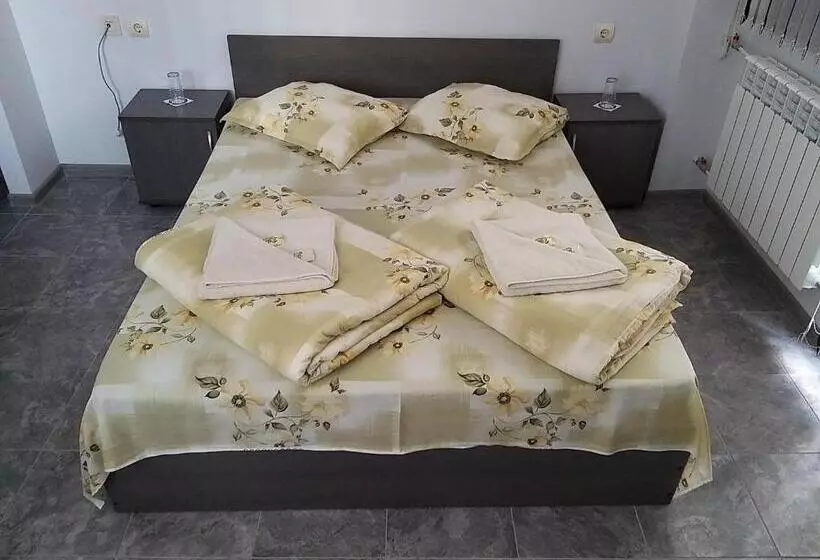 هتل Rositsa