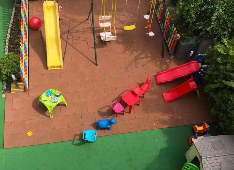 ホテル Sunny Paradise Family