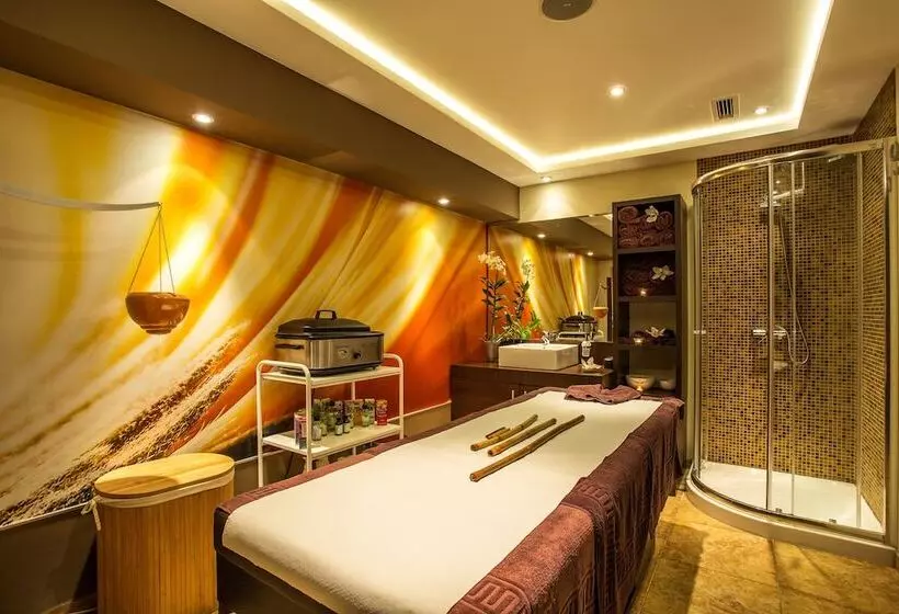 Kamengrad Hotel & Spa