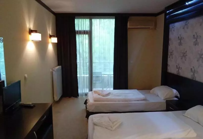 Park Hotel Stratesh