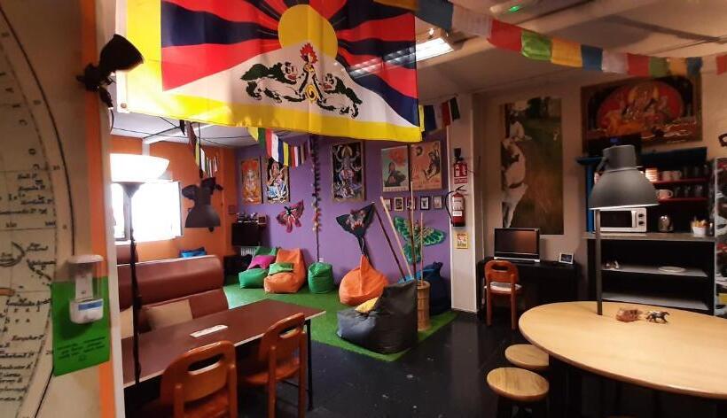 Santander Central Hostel