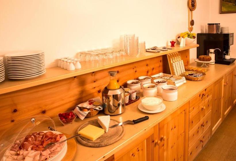 ベッドアンドブレックファースト Pension Talblick